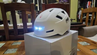 Casco de bici con luces