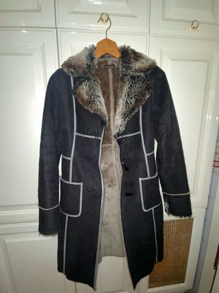 Abrigo de ante con pelo largo
