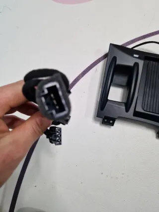 Cargador inalámbrico coche