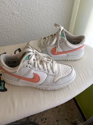 Zapatillas Nike Dunk Low.
