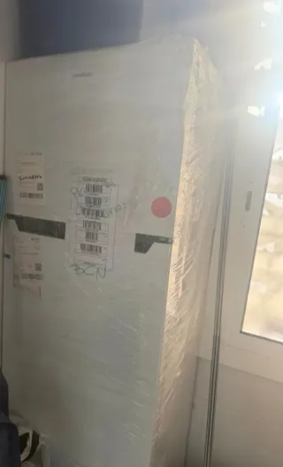 Nevera Cecotec Nueva 261L