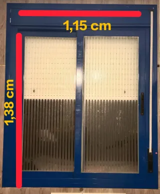 Se vende Ventana azul 1,15m x 1,38m