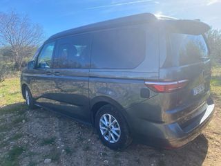 Volkswagen California 2025 DSG 22.000 KM. Equipada