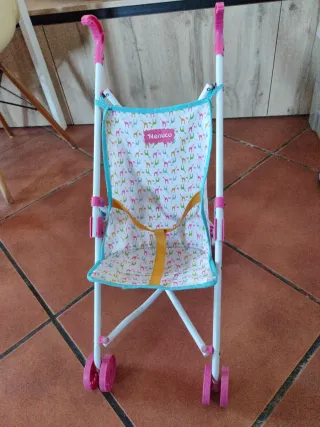 Cochecito Nenuco para muñecas