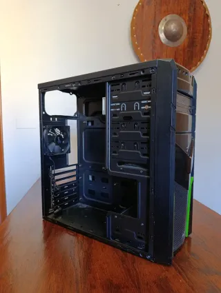 Torres de ordenador (Cajas)