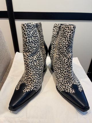 Botines estilo cowboy