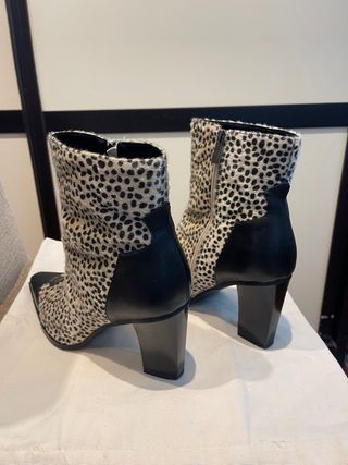 Botines estilo cowboy