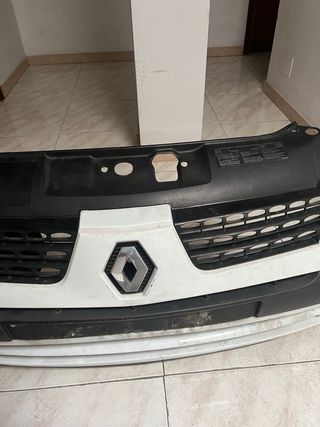 Defensa Delantera Renault Clio