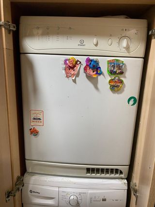 Secadora Indesit blanca