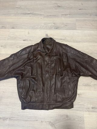 Cazadora Cuero Marrón Vintage Años 90 – Talla 52