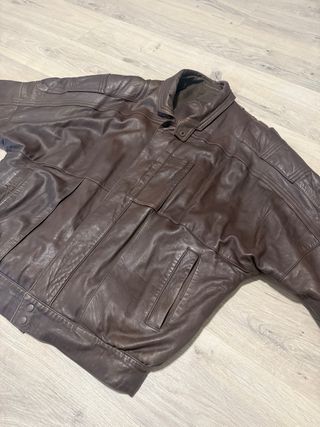 Cazadora Cuero Marrón Vintage Años 90 – Talla 52