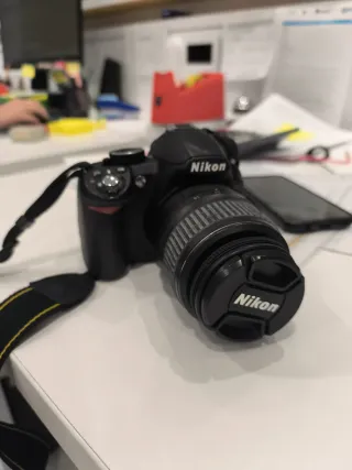 Cámara Nikon D3100 14.2 MP