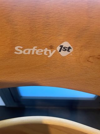 Trona de madera Safety 1st