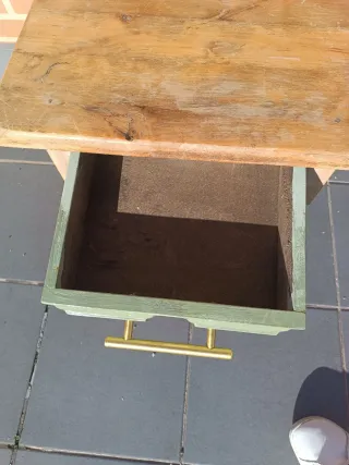 Mesilla rústica restaurada de madera maciza