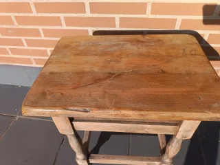 Mesilla rústica restaurada de madera maciza