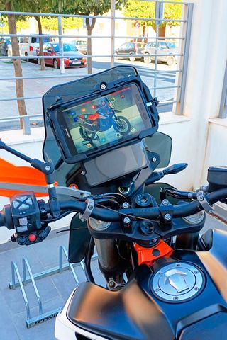 Soporte Tablet Moto Samsung - Fibra de carbono