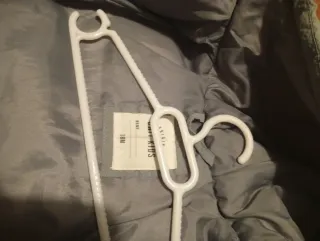 Chaquetón infantil gris azulado con capucha