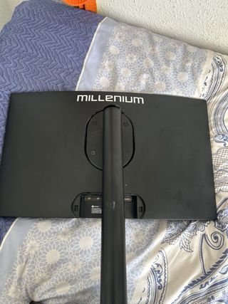 Monitor Gaming Curvo 144Hz Elevable