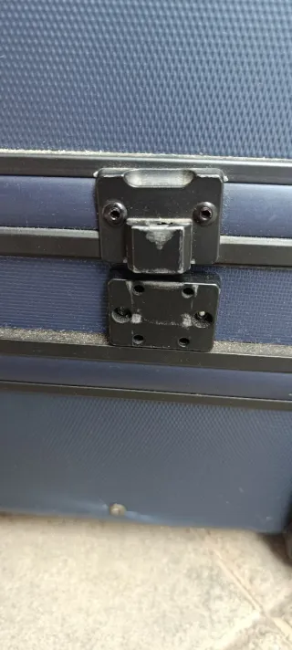 Maleta XXL 4 ruedas azul rigida marca Dustin