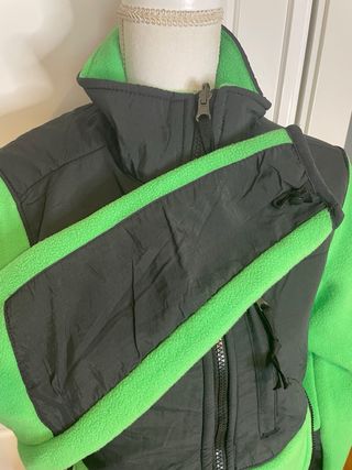 Chaqueta Polar Blaze Beat Verde y Negra