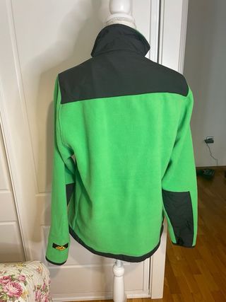 Chaqueta Polar Blaze Beat Verde y Negra