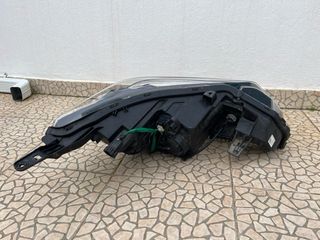 Farol Esquerdo Nissan Leaf ZE1 – Original