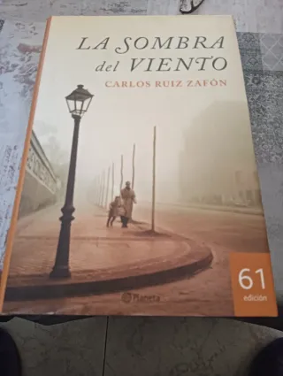 La Sombra del Viento (Autores Espanoles e Ibero...