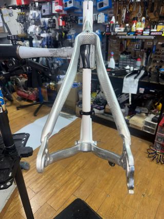 Cuadro y horquilla Goka carretera