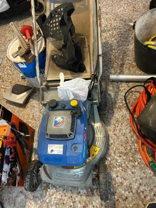 Máquinaria y herramientas