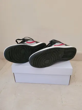 Nike Air Jordan 1 Mid (unisex) ORIGINALES