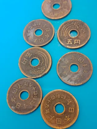 Monedas Japonesas 5 Yenes