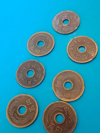 Monedas Japonesas 5 Yenes