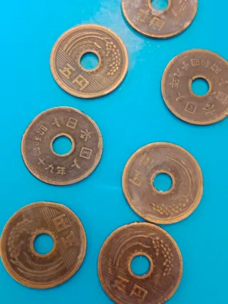 Monedas Japonesas 5 Yenes
