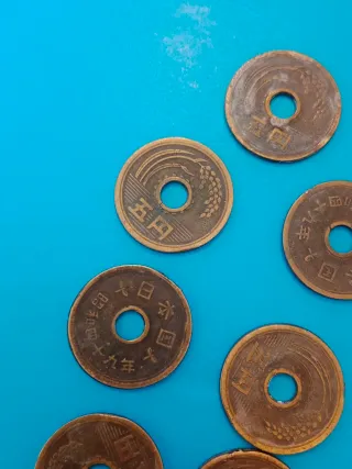 Monedas Japonesas 5 Yenes