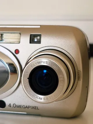 Olympus µ [mju:] 410 Digital - Pack Y2K (Metal)