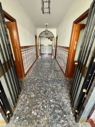 VIVIENDA DE DOS PLANTAS