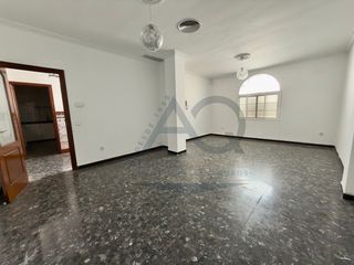 VIVIENDA DE DOS PLANTAS