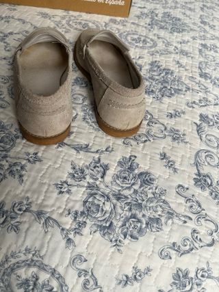 Zapatos planos beige comunión buen estado