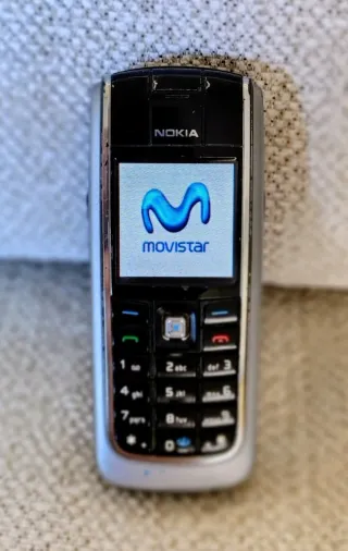 Teléfono Móvil Nokia 6021 Negro/Plateado