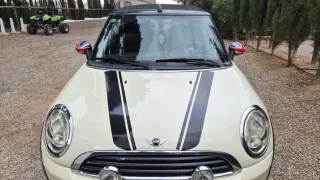 MINI Cabrio 2011