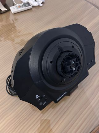 Simulador Thrustmaster T300 – Aro Ferrari - PS/PC