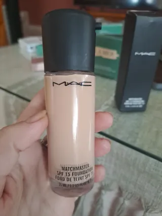 Base de maquillaje MAC Matchmaster NC35