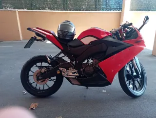 Derbi GPR 125 4t Roja y Negra
