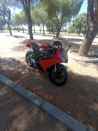 Derbi GPR 125 4t Roja y Negra