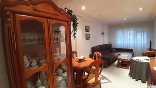 PISO CON ASCENSOR Y 2 PATIOS EN YECLA