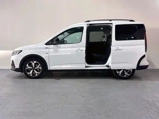 Ford Grand Tourneo Connec 2023