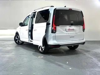 Ford Grand Tourneo Connec 2023