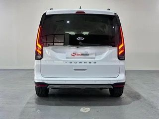 Ford Grand Tourneo Connec 2023