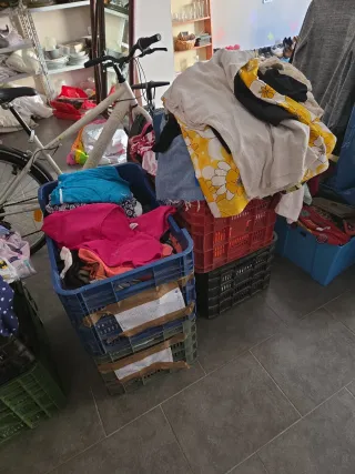 Lote Ropa Mujer, Hombre y Niñ@s