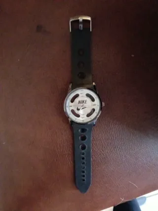 Reloj Nike Negro y Plateado